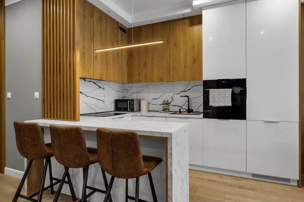 Lotnisko Chopina Modern Apartment Warsaw Exterior photo